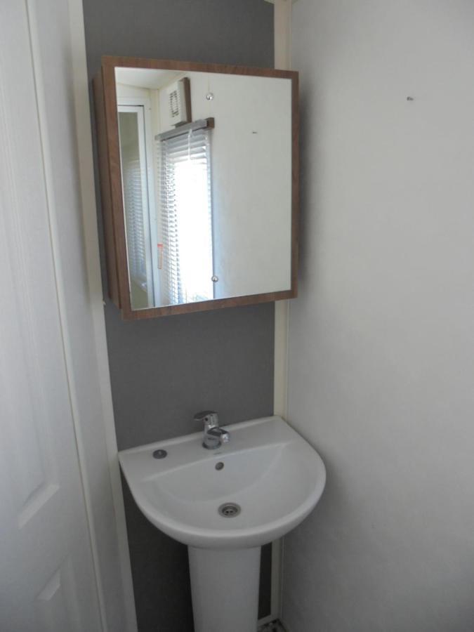 Kingfisher : Seabreeze:- 6 Berth, Enclosed Veranda, Close To Site Shop Ingoldmells Bagian luar foto